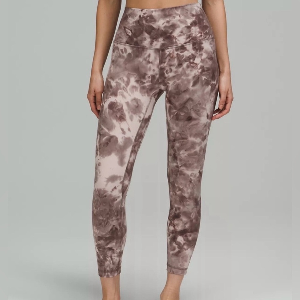 Lululemon Align HR Crop 23” Diamond Dye Mink Berry size 8